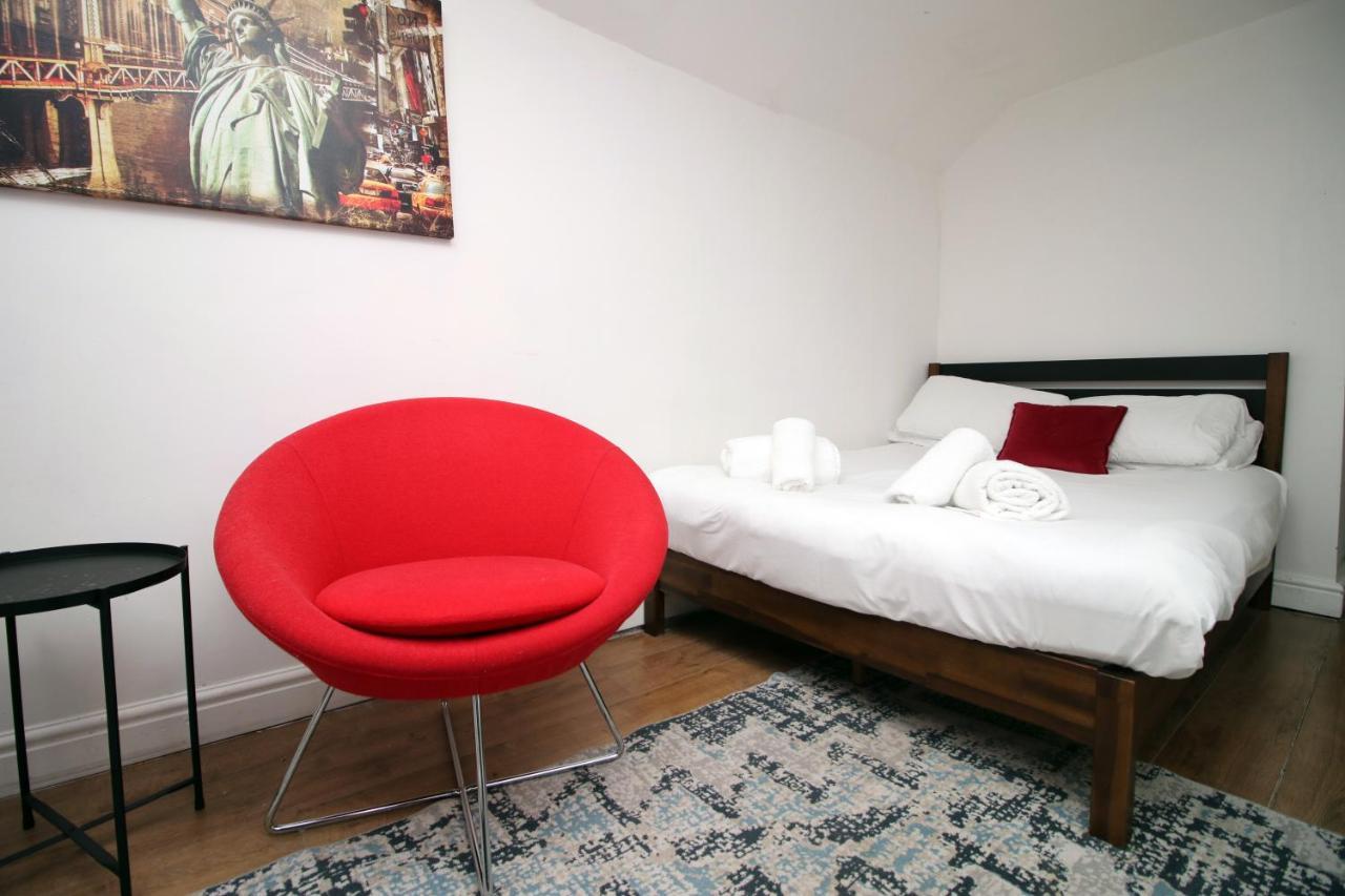 Apartment Lovely Flat Free Parking-near Centre